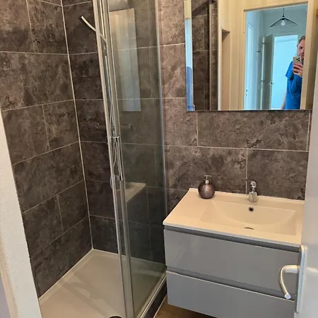 Appartement 4 Bedrooms - 2 Bathrooms - Parking And Balcony Le Mans