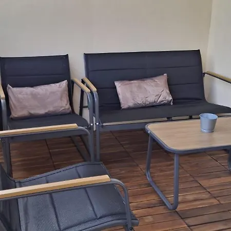 Daire 4 Bedrooms - 2 Bathrooms - Parking And Balcony Le Mans