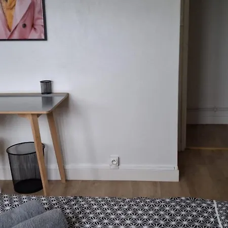 Appartement 4 Bedrooms - 2 Bathrooms - Parking And Balcony Le Mans
