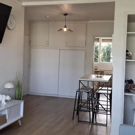Appartement 4 Bedrooms - 2 Bathrooms - Parking And Balcony