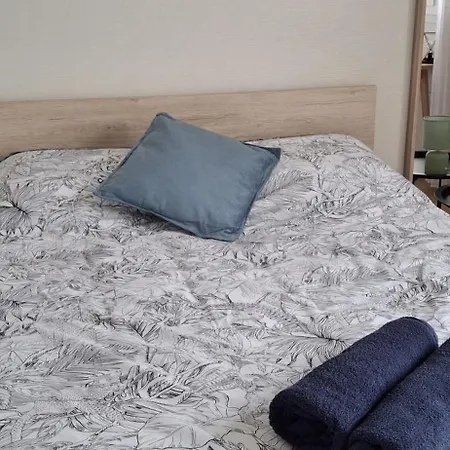 4 Bedrooms - 2 Bathrooms - Parking And Balcony