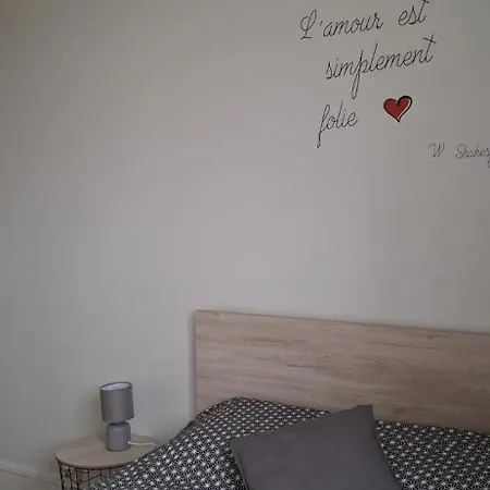 Daire 4 Bedrooms - 2 Bathrooms - Parking And Balcony *