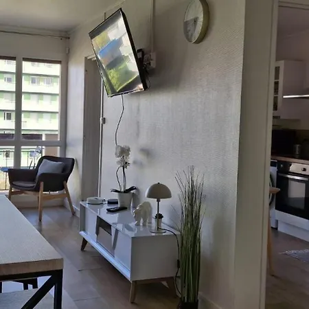 Daire 4 Bedrooms - 2 Bathrooms - Parking And Balcony *