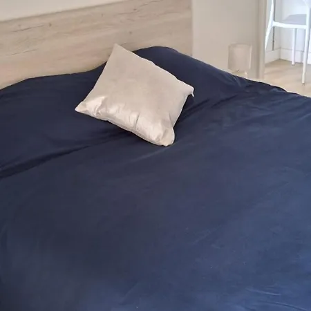 4 Bedrooms - 2 Bathrooms - Parking And Balcony
